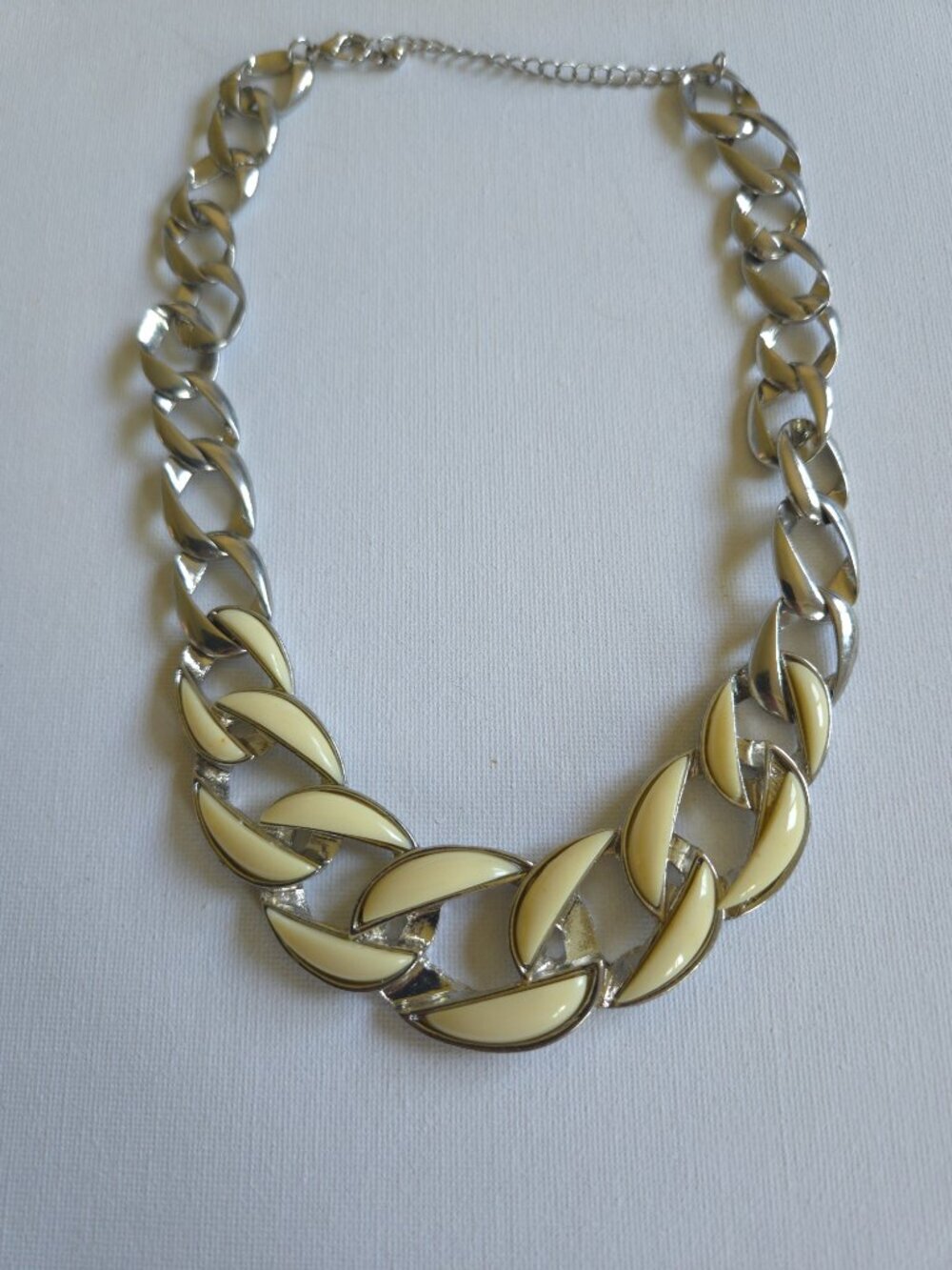 Vintage Chunky Silver Tone Curb Chain Enamel Collar Statement Necklace